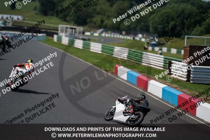 enduro digital images;event digital images;eventdigitalimages;mallory park;mallory park photographs;mallory park trackday;mallory park trackday photographs;no limits trackdays;peter wileman photography;racing digital images;trackday digital images;trackday photos